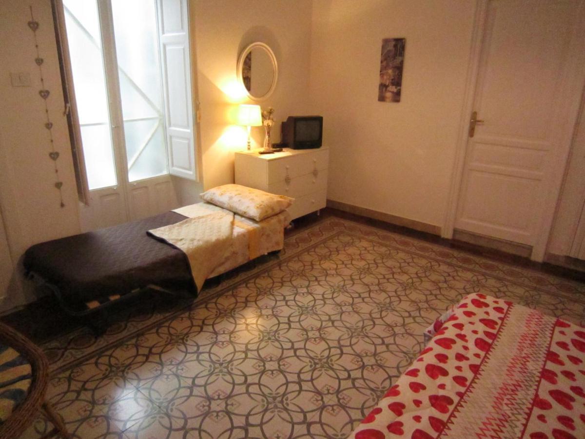 Апартаменты Casa Vacanze Mafalda Модика Экстерьер фото